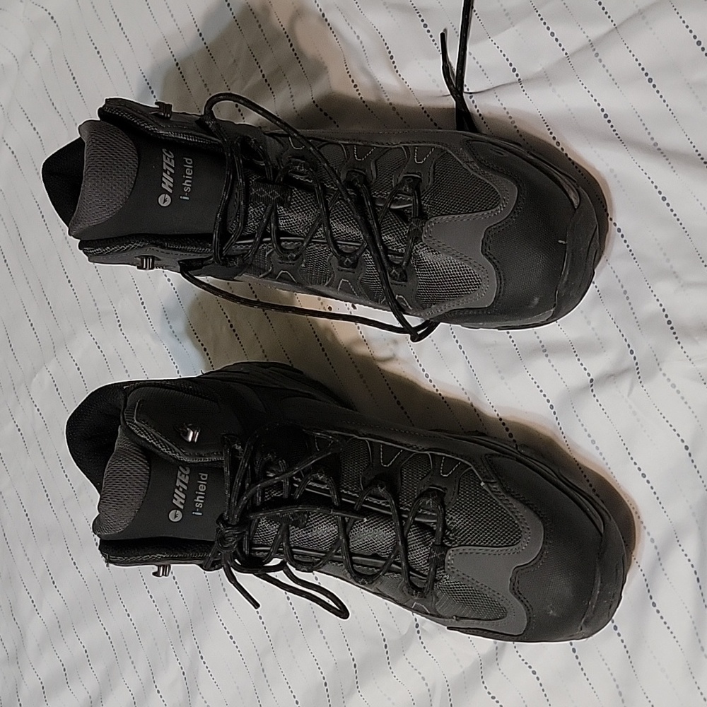 Hi-Tec hiking or workbooks 9541 Thorpe